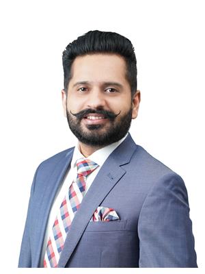 Portrait of Pankaj Dua, Associate.